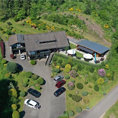 Hotel Haus Petra Stadtkyll Esterno foto