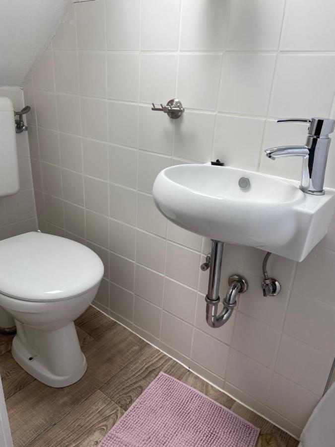 Hotel Haus Petra Stadtkyll Esterno foto